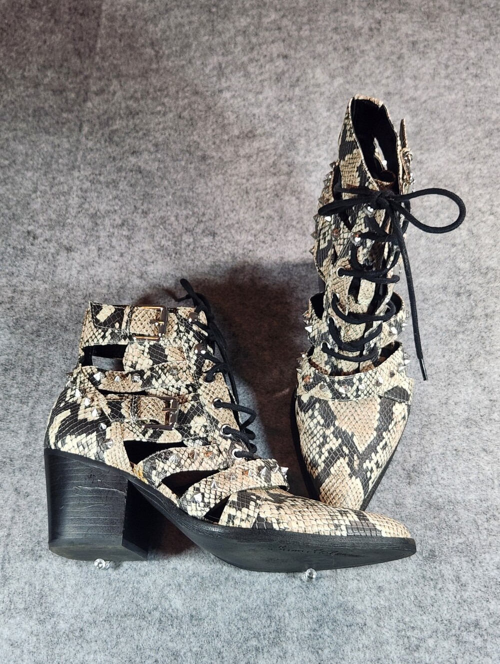 Sam Edelman Black & Cream Lace-Up Snake-Print Block Heel Ankle Boots Size 7.5